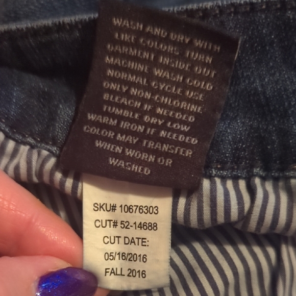 TORRID Distressed Boyfriend Skinny Jeans with Plaid Details 14R - Picture 8 of 8